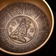 Kép 2/3 - Indiai Hangtál TARA gravírozással - 14 cm - Bodhi