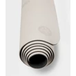 Kép 2/4 - Manduka Begin Yoga Mat 5mm – kezdő jógaszőnyeg - Crystal Thunder