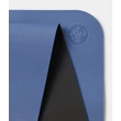 Kép 4/4 - Manduka Begin Yoga Mat 5mm – kezdő jógaszőnyeg - Moon Black