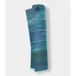 Kép 2/6 - Manduka eKO Superlite Travel Yoga Mat 1.5mm – természetes gumi jógaszőnyeg - Blue Toad Marble