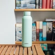 Kép 2/5 - Hőtartó fémkulacs SOLID - Menta Powder 630ml - Quokka