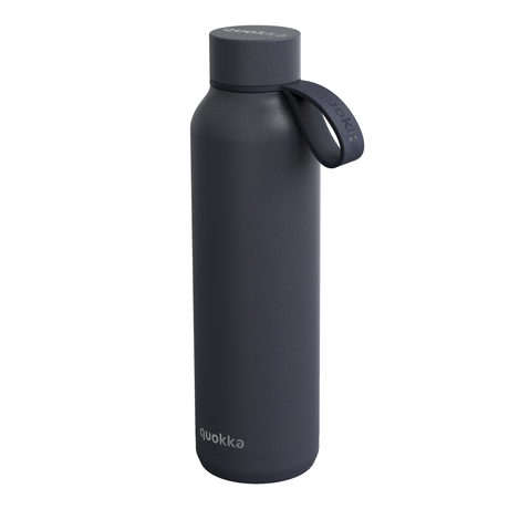 Solid Slate fémkulacs pánttal 630ml - Quokka